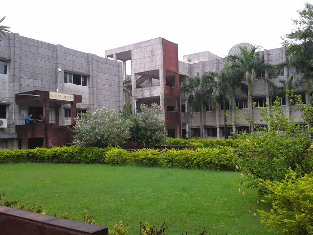 SVMIT Bharuch Recruitment 2026: Apply for Principal, Professors, Faculty & Lecturer Posts