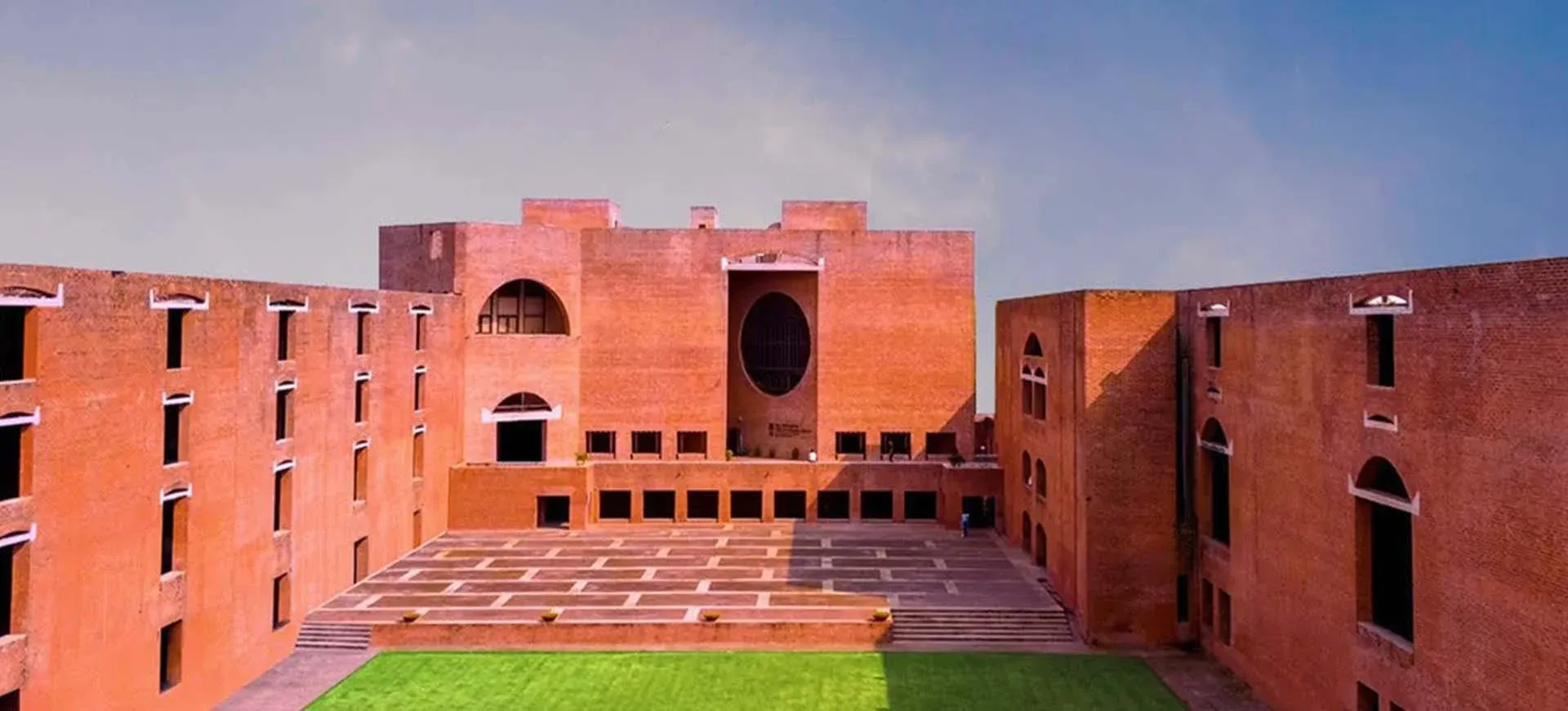 IIM Ahmedabad – Associate Vice President Recruitment (Executive Education Programme, 2026)